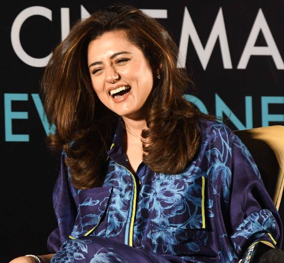 Riddhi Dogra